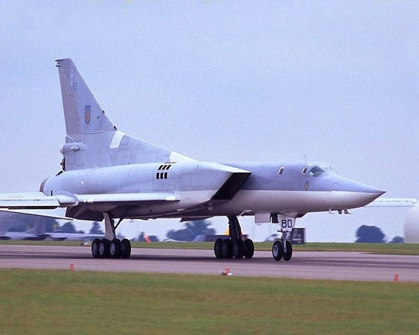 Trọng lượng bom Tu-22 M có thể mang lên đến 3 tấn. Hiện, có khoảng 80 chiếc Tu-22 M nằm trong biên chế các lực lượng Hải quân trực thuộc Hạm đội phương Bắc và Thái Bình Dương (trong đó chủ yếu là Tu-22M3).
